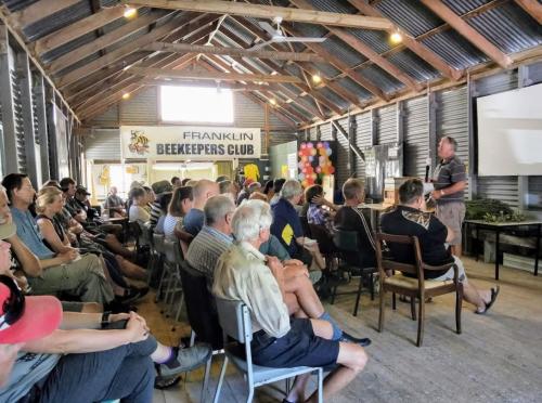 Franklin_Beekeepers_Club_members_02.jpg